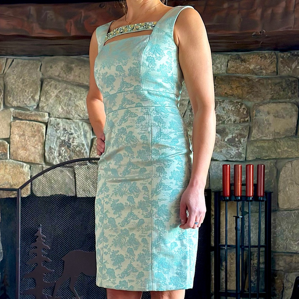 JAX Fitted Pencil Dress, Jade Green - Sz.2 (no size tag)
❗️Only Worn Once❗️